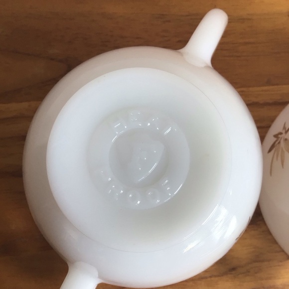 Vintage Federal Glass Golden Bamboo Covered Sugar Bowl and Creamer Set - Picture 9 of 10